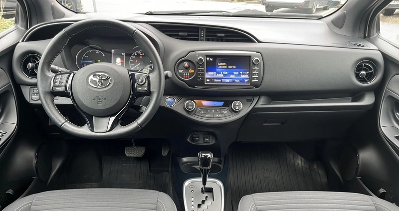 Toyota Yaris cena 69900 przebieg: 21524, rok produkcji 2018 z Malbork małe 326